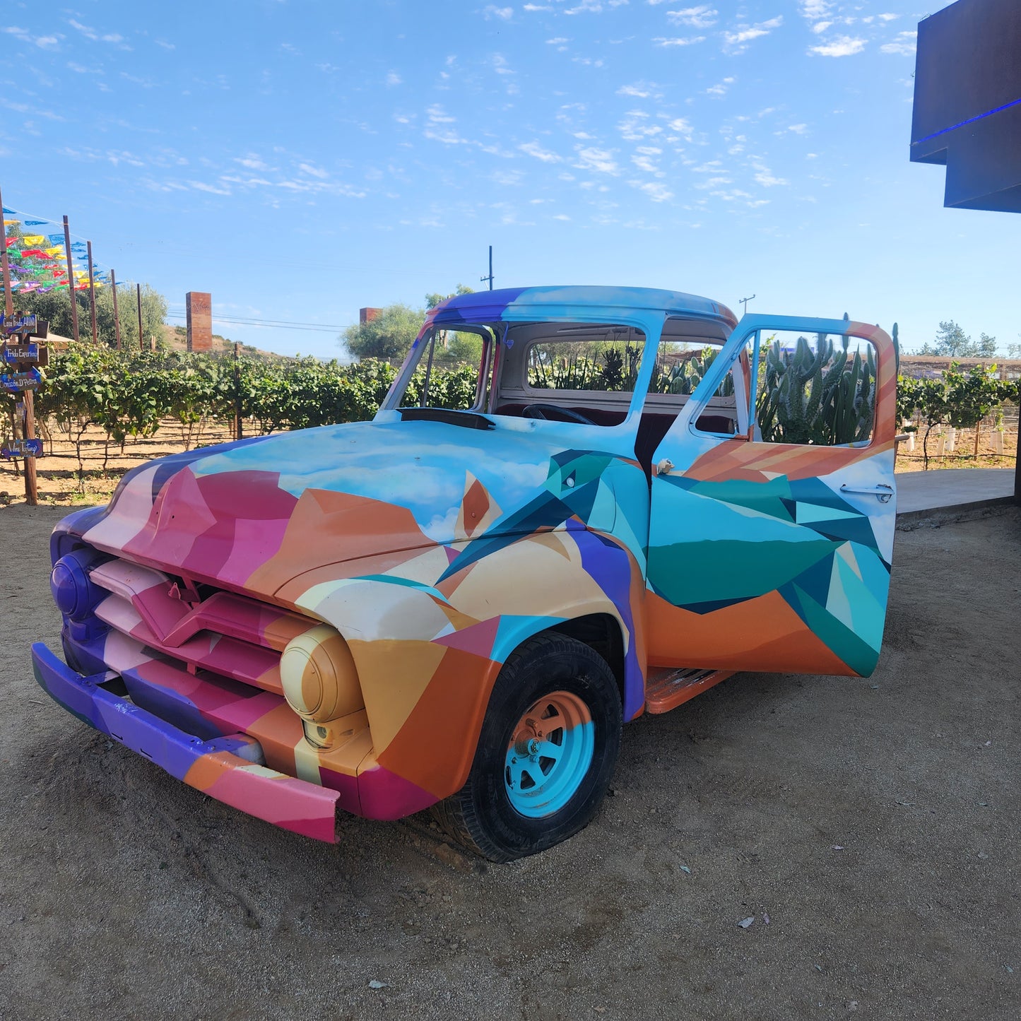 Valle de Guadalupe Wine Route 🍇🍷🍽️ 🚗